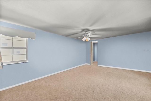 17645 NE 61ST STREET ROAD, Silver Springs, FL 34488