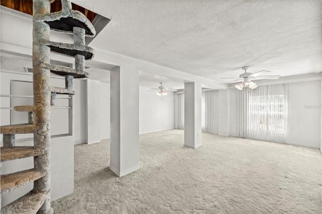 17645 NE 61ST STREET ROAD, Silver Springs, FL 34488