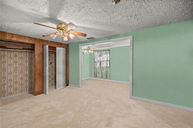 17645 NE 61ST STREET ROAD, Silver Springs, FL 34488