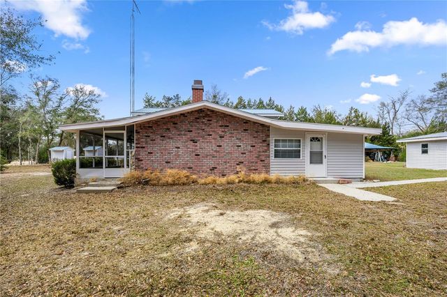 17645 NE 61ST STREET ROAD, Silver Springs, FL 34488