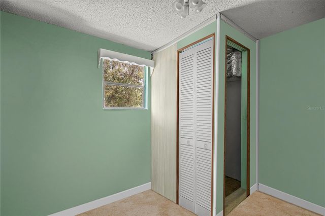 17645 NE 61ST STREET ROAD, Silver Springs, FL 34488