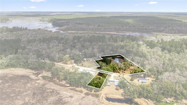 17645 NE 61ST STREET ROAD, Silver Springs, FL 34488