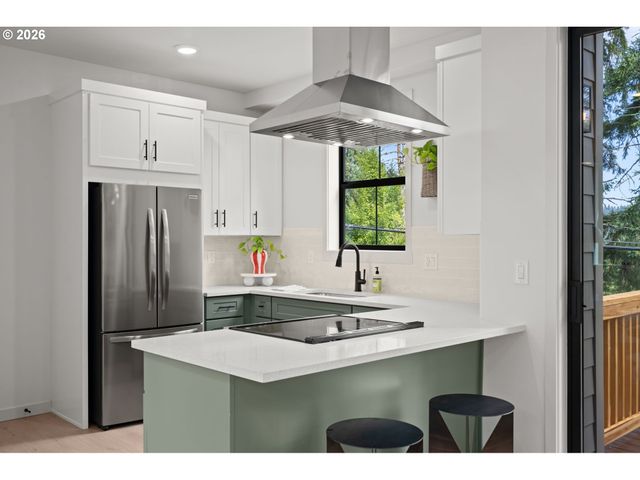 3797 Sw Iowa St, Portland, OR 97221