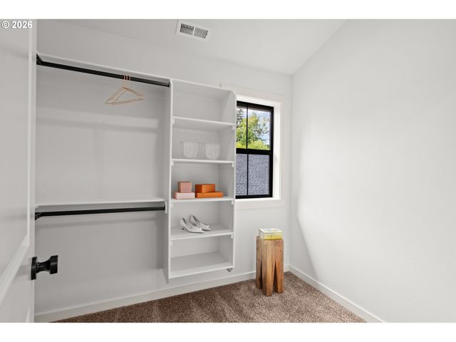 3797 Sw Iowa St, Portland, OR 97221