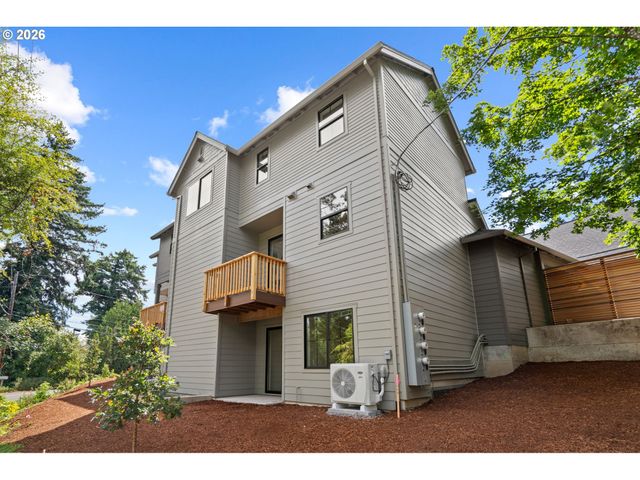 3797 Sw Iowa St, Portland, OR 97221