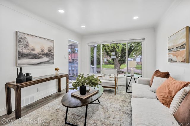 15961 Macarthur, Redford Charter Township, MI 48239