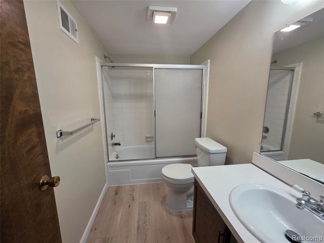 30795 Shiawassee Road A-7, Farmington, MI 48336