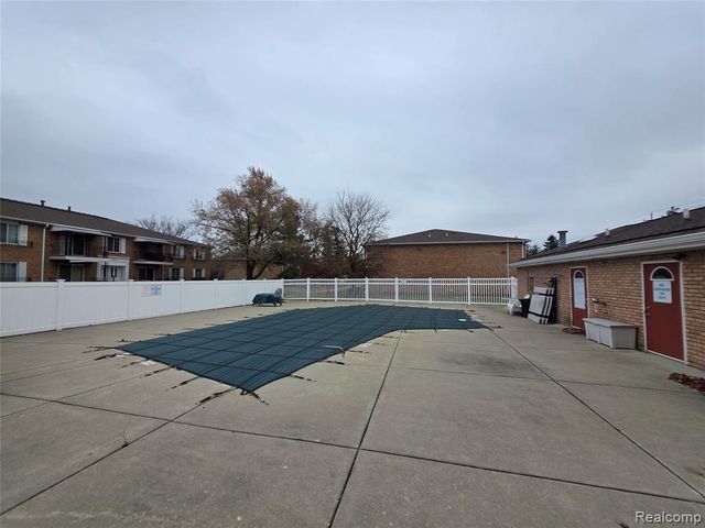 30795 Shiawassee Road A-7, Farmington, MI 48336