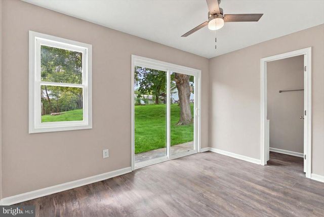 1117 WASHINGTON AVE, Martinsburg, WV 25401