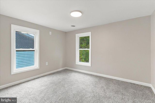 1117 WASHINGTON AVE, Martinsburg, WV 25401