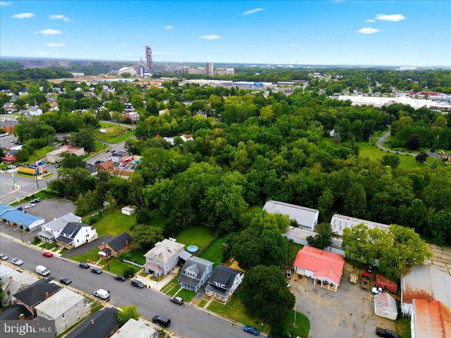 1117 WASHINGTON AVE, Martinsburg, WV 25401
