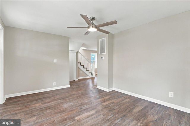 1117 WASHINGTON AVE, Martinsburg, WV 25401