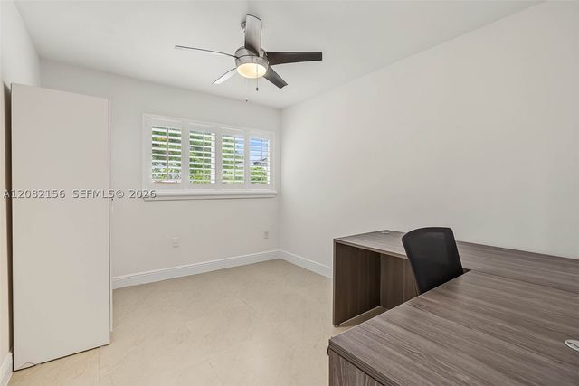 10711 SW 70th St, Miami, FL 33173