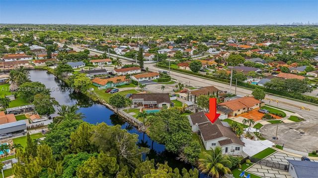 10711 SW 70th St, Miami, FL 33173