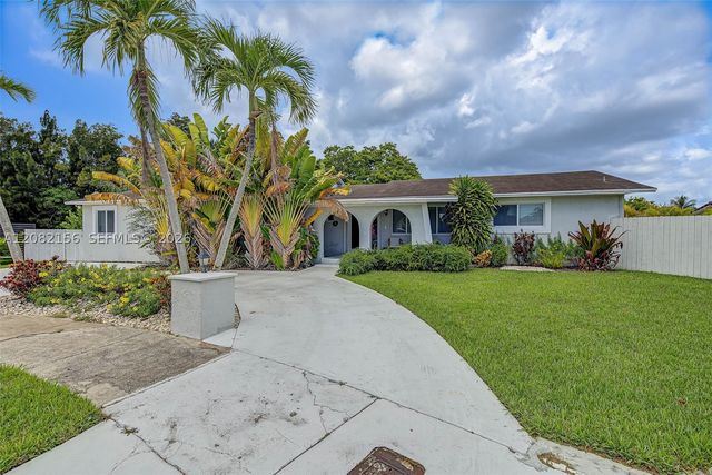 10711 SW 70th St, Miami, FL 33173
