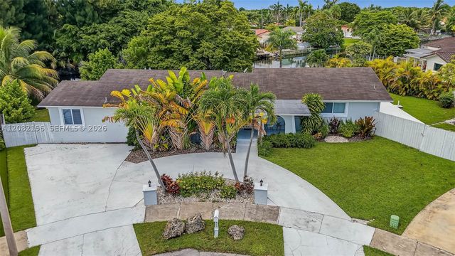 10711 SW 70th St, Miami, FL 33173