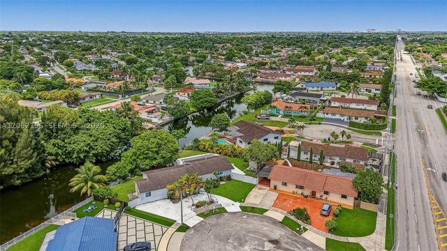 10711 SW 70th St, Miami, FL 33173