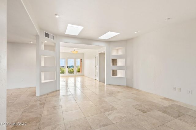 5626 N Vía Salerosa, Tucson, AZ 85750