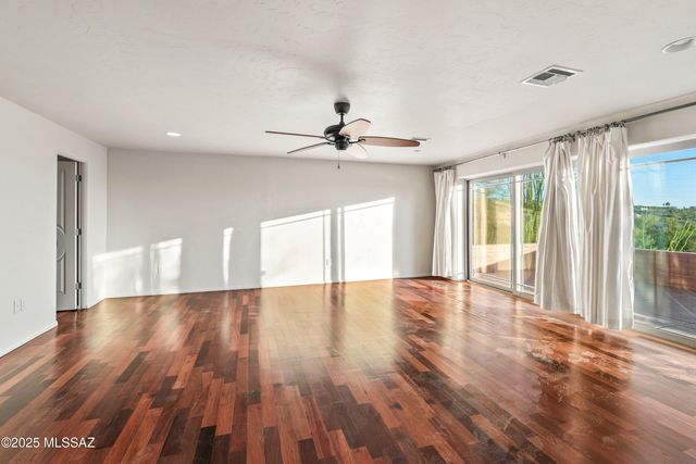 5626 N Vía Salerosa, Tucson, AZ 85750