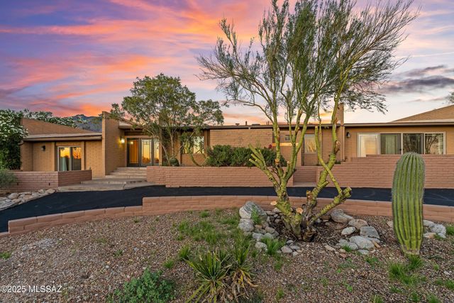 5626 N Vía Salerosa, Tucson, AZ 85750