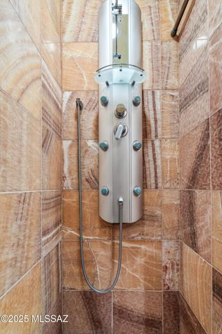 5626 N Vía Salerosa, Tucson, AZ 85750