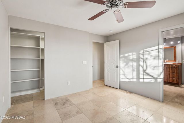 5626 N Vía Salerosa, Tucson, AZ 85750