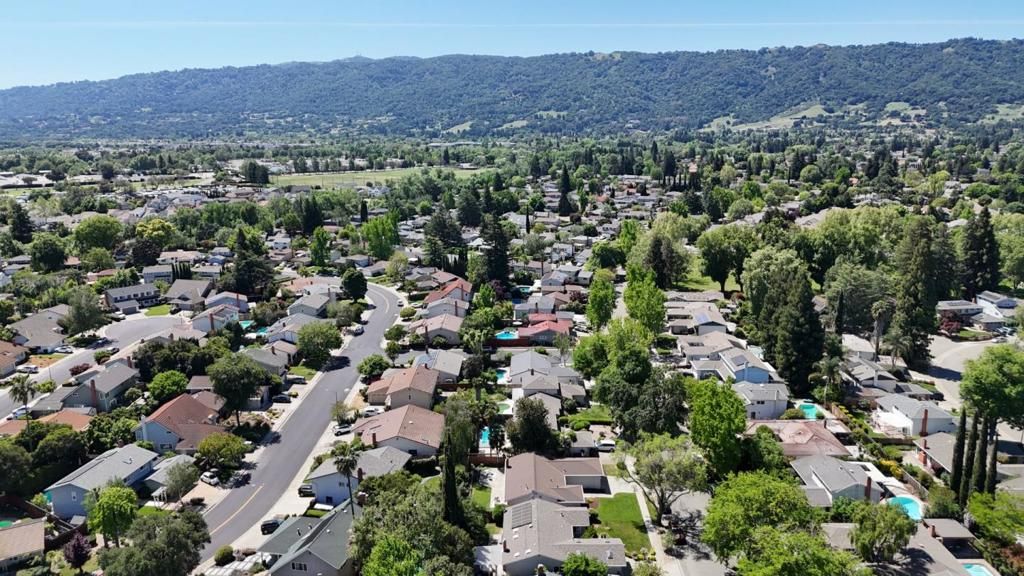 Image 12 of property listing at 5550 Black Avenue, Pleasanton, CA 94566
