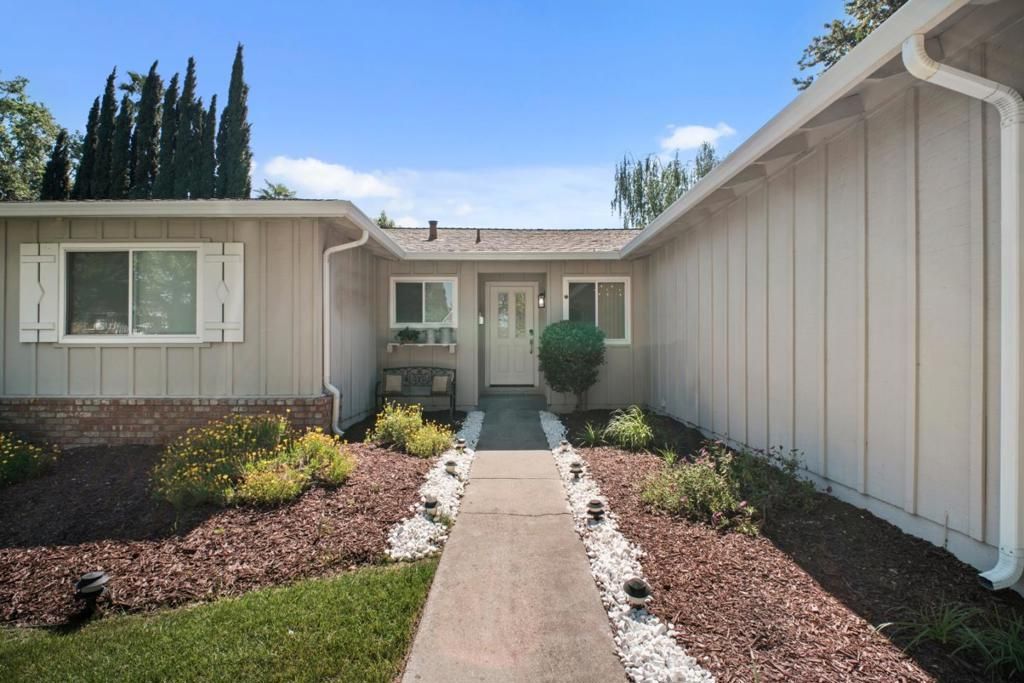 Image 16 of property listing at 5550 Black Avenue, Pleasanton, CA 94566