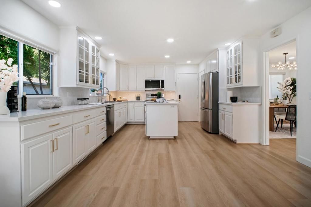 Image 17 of property listing at 5550 Black Avenue, Pleasanton, CA 94566