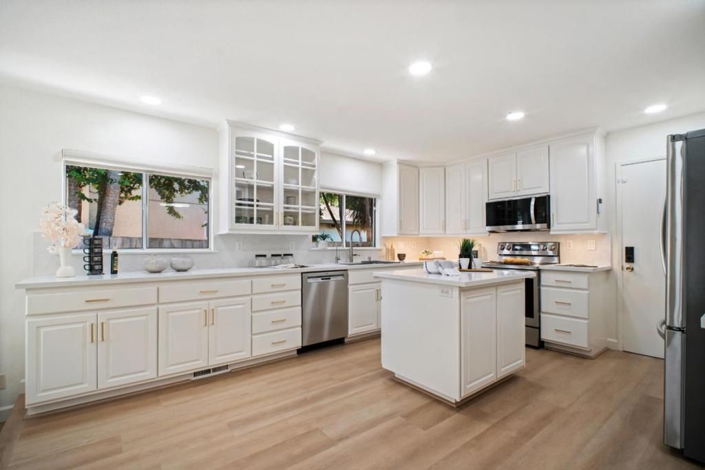 Image 18 of property listing at 5550 Black Avenue, Pleasanton, CA 94566