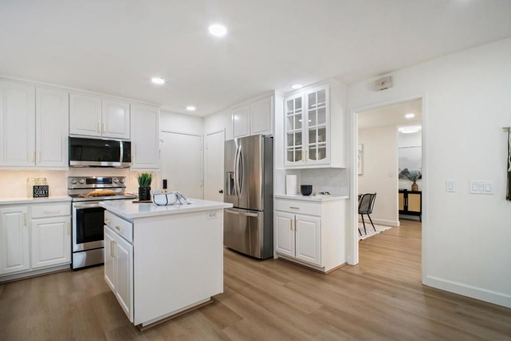 Image 19 of property listing at 5550 Black Avenue, Pleasanton, CA 94566