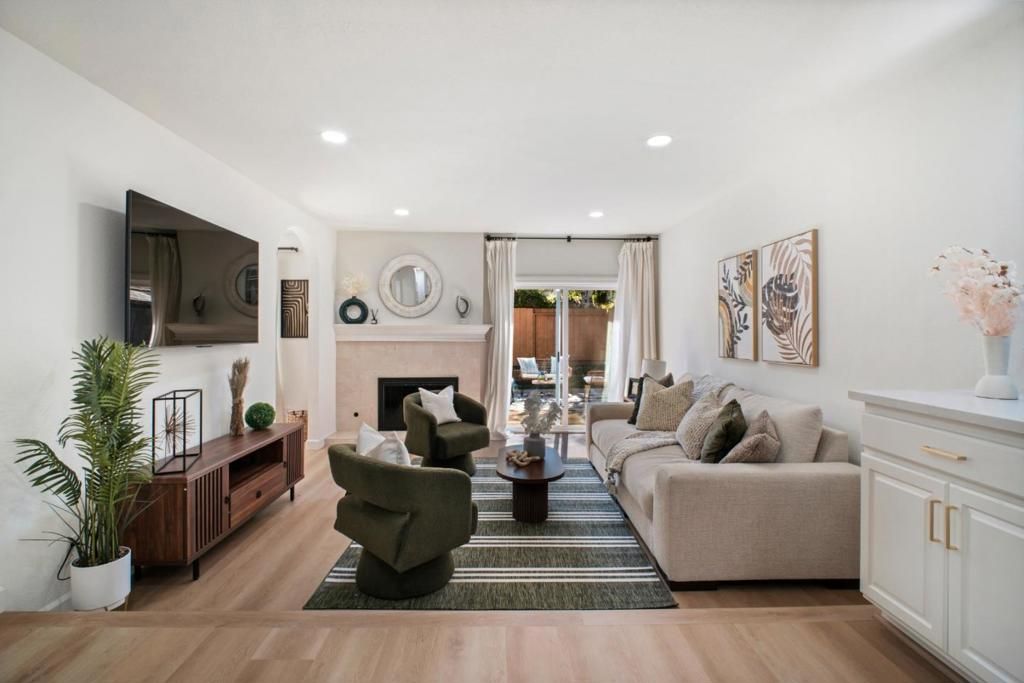 Image 22 of property listing at 5550 Black Avenue, Pleasanton, CA 94566