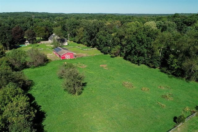 2785 Pearson Road, Milford, MI 48380