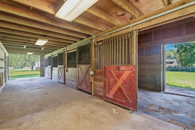 2785 Pearson Road, Milford, MI 48380