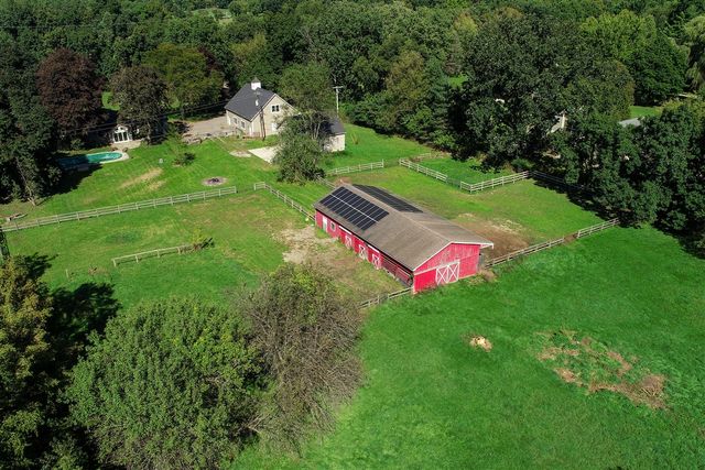 2785 Pearson Road, Milford, MI 48380
