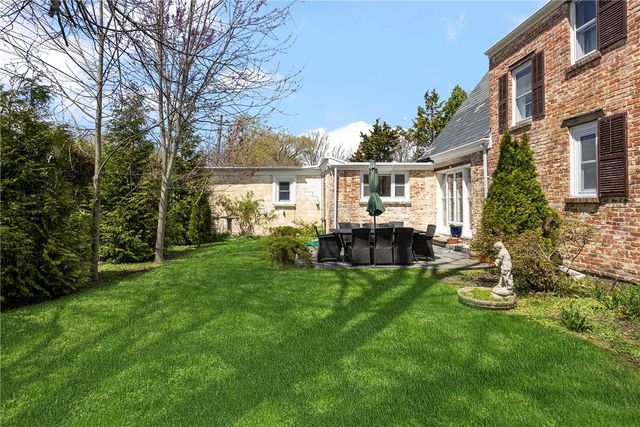 9 Red Cross Terrace, Newport, RI 02840