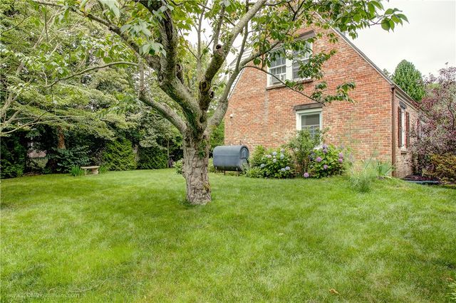 9 Red Cross Terrace, Newport, RI 02840