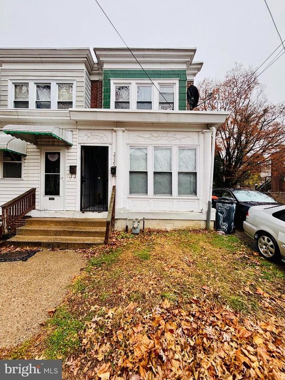2535 LINDSAY ST, Chester, PA 19013