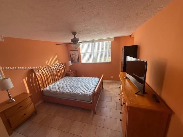 2801 Somerset Dr 105, Lauderdale Lakes, FL 33311