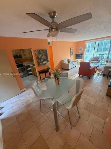 2801 Somerset Dr 105, Lauderdale Lakes, FL 33311