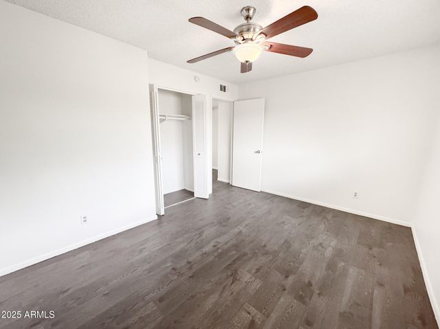 6729 N 44TH Avenue, Glendale, AZ 85301