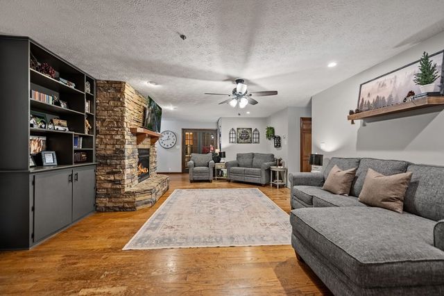 178 Arp Road, Mineral Bluff, GA 30559