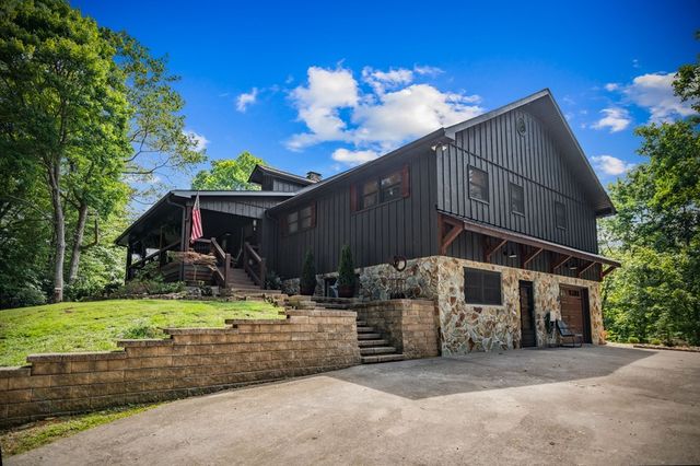 178 Arp Road, Mineral Bluff, GA 30559