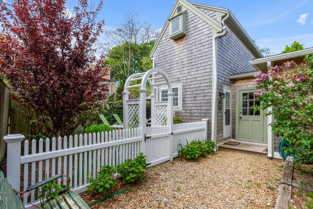 48 Pleasant Street U3, Provincetown, MA 02657