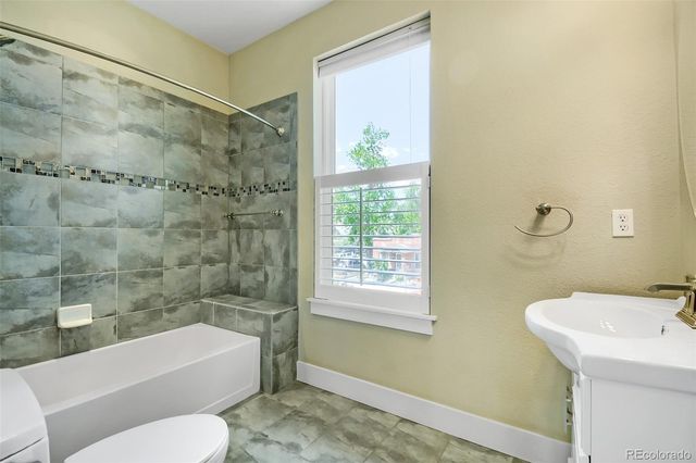 3384 W 33rd Avenue, Denver, CO 80211