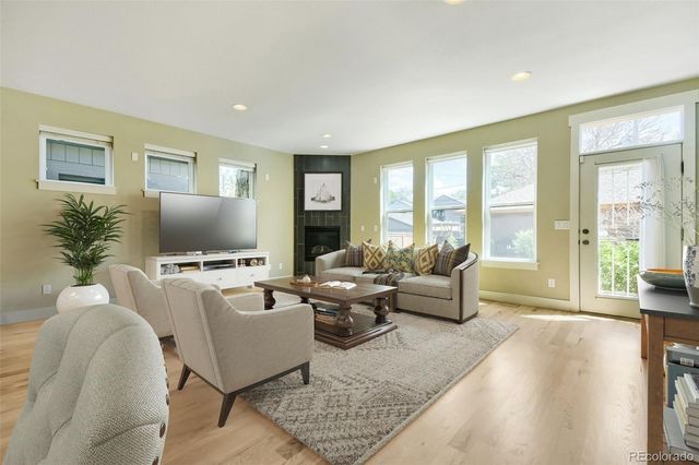 3384 W 33rd Avenue, Denver, CO 80211
