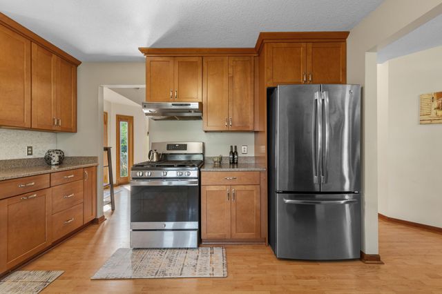 11770 Redwood Street NW, Coon Rapids, MN 55448