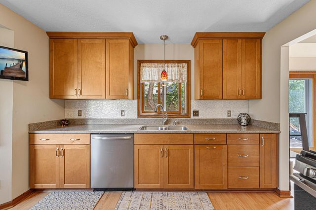 11770 Redwood Street NW, Coon Rapids, MN 55448