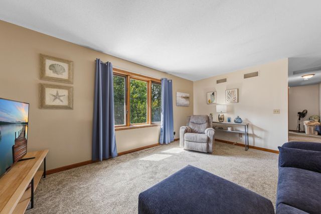 11770 Redwood Street NW, Coon Rapids, MN 55448