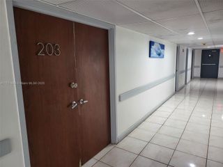 13499 Biscayne Blvd CU203, North Miami, FL 33181